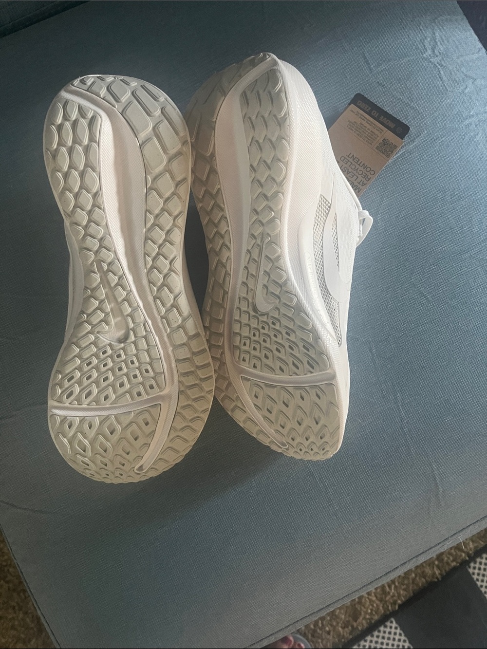 Nike Downshifter 13 Women's Shoes brand new, never worn - Picture 8 of 10